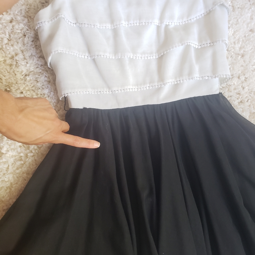 1950s 1960s Vintage Miss Elliotte California Black & White Dress Tiered Bodice - Picture 9 of 13